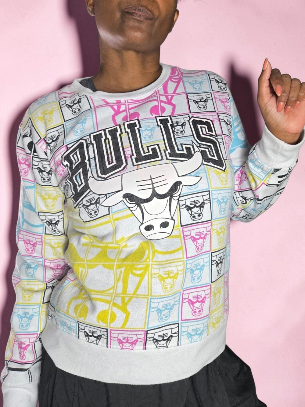 Vintage NBA Chicago Bulls Sweatshirt All Over Print Pastel Logo Graphic Medium